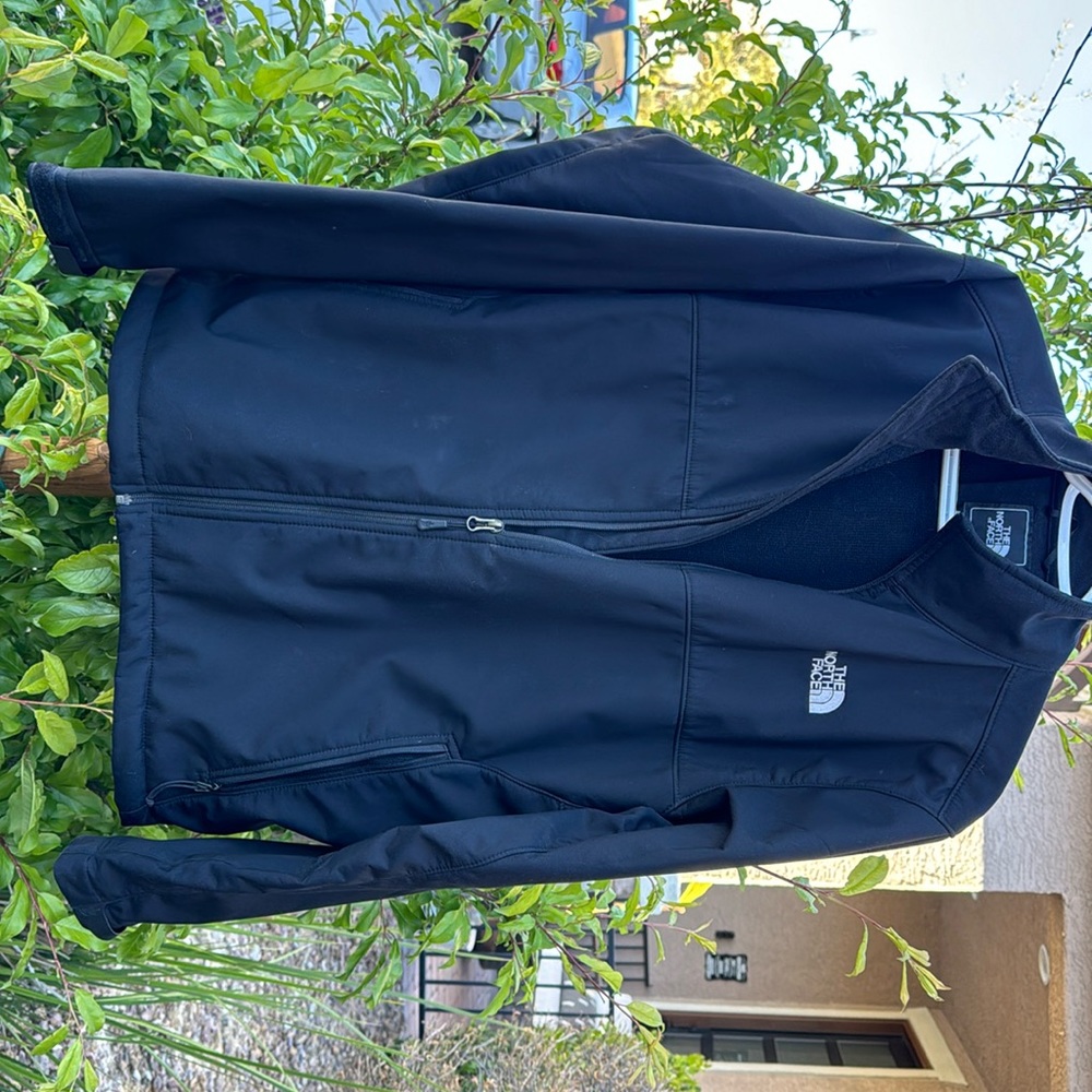 The North Face men’s jacket windstopper